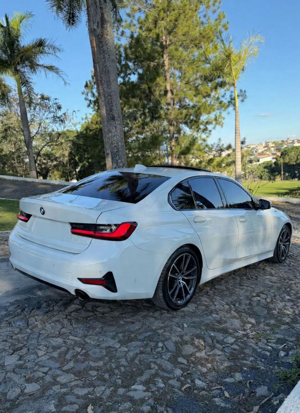 BMW 320i Sport GP 2022/2022 - Miniatura 4