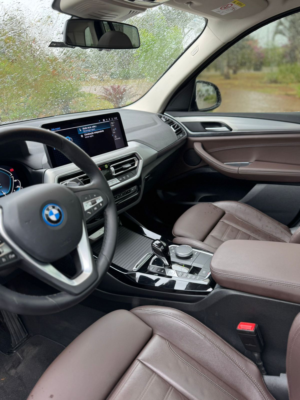 BMW 320i Sport GP 2022 - Miniatura 2