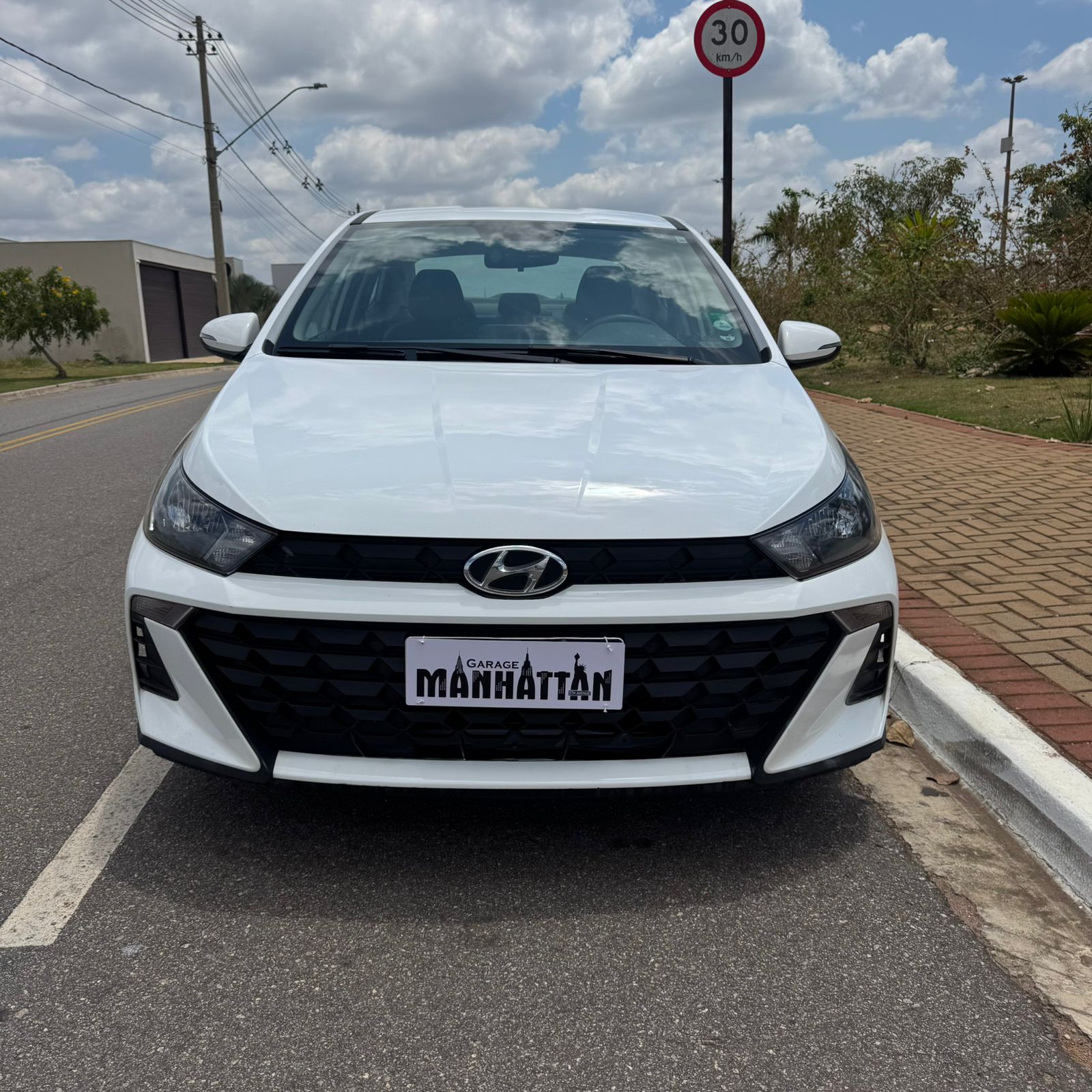 Hyundai HB20S Comfort 1.0 2023 - Miniatura 4